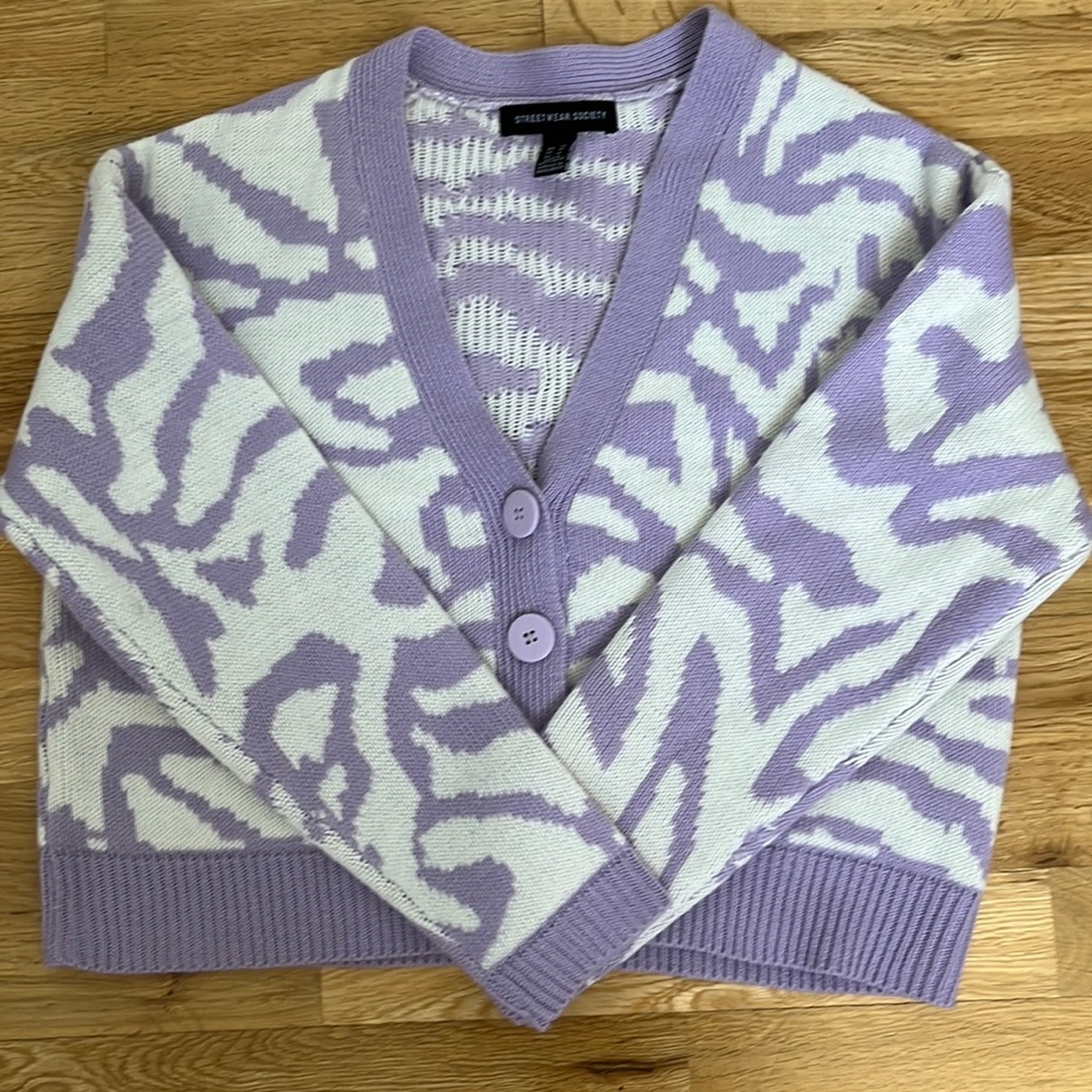 Purple and white over shirt with undoable buttons
